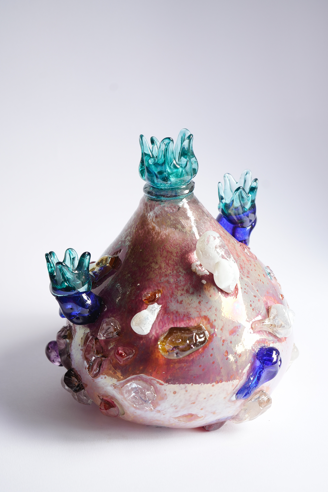 "Flower bud in pink" blown-glass candelabra