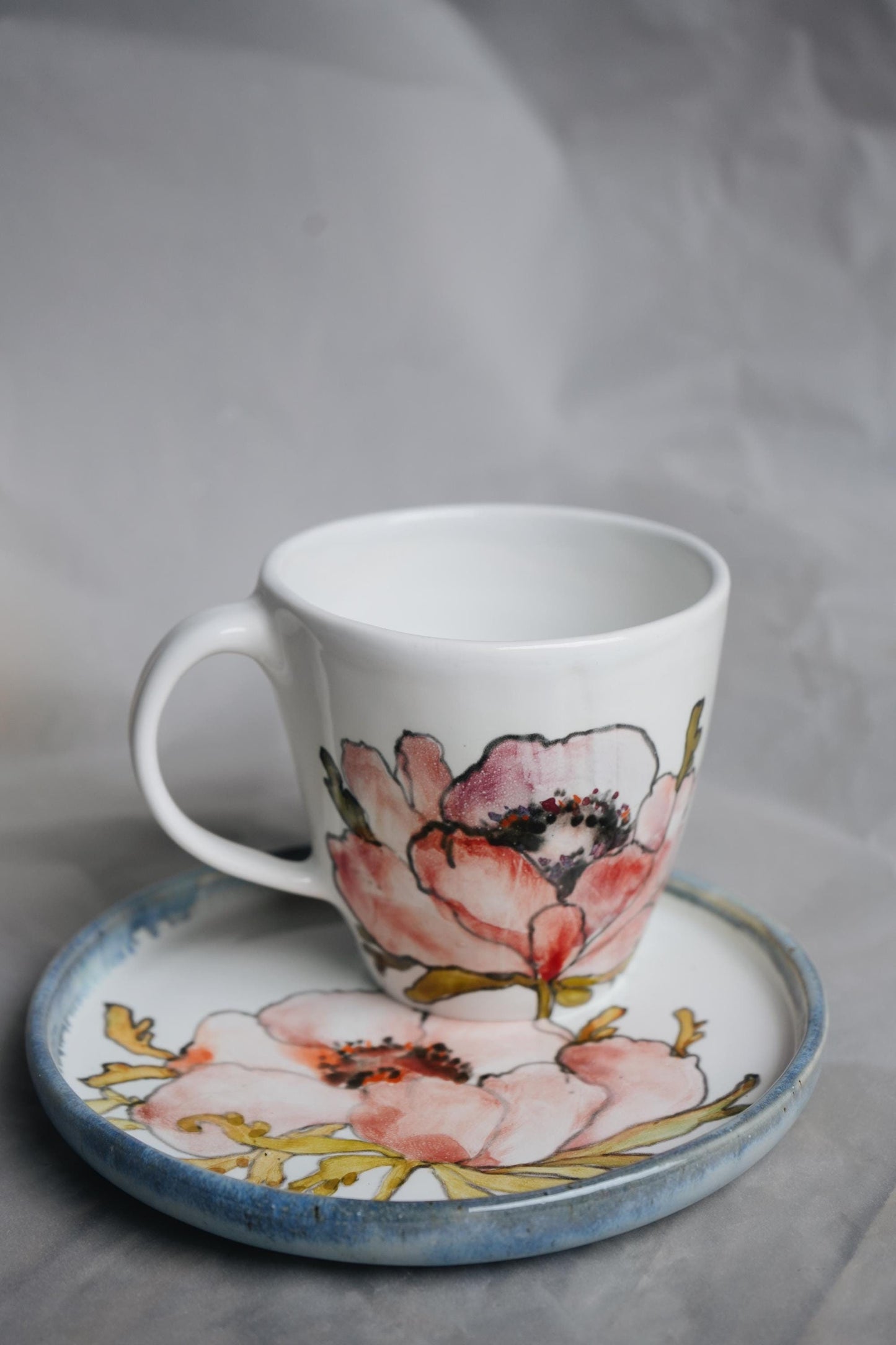 Porcelain plate and cup with anemona flower, handmade plate for salad, handpainted dinner plates, cute plate, colorful plate