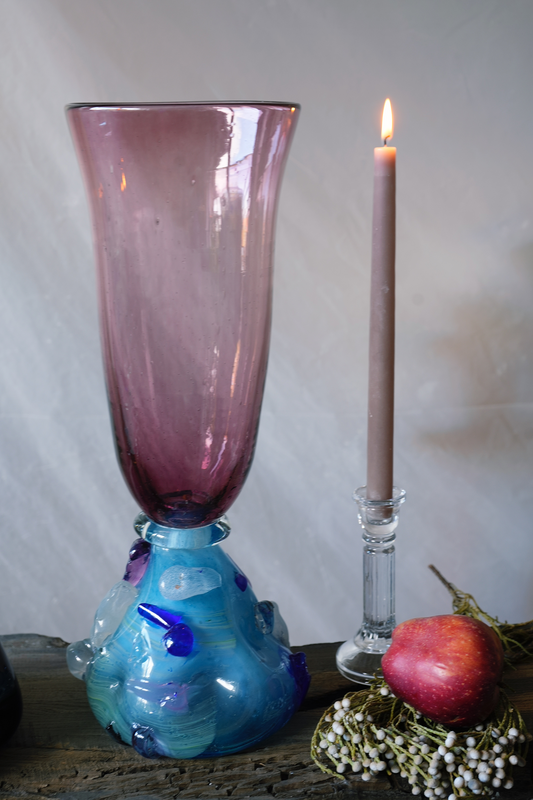 "Flower buds tall" blown-glass vase